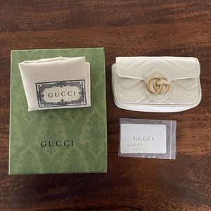Gucci Marmont Super Mini